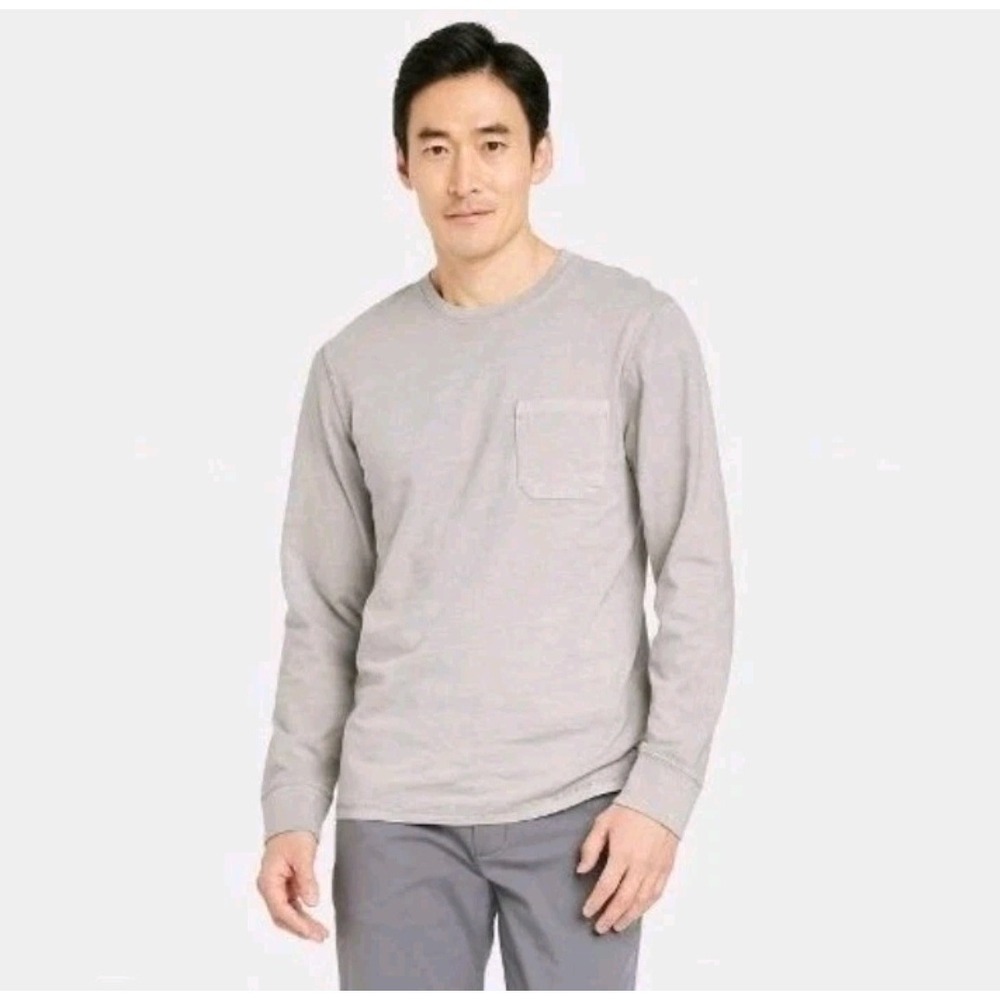 Goodfellow NWT Small Light Gray Long Sleeve Crew Neck Pocket T Shirt Casual Mens